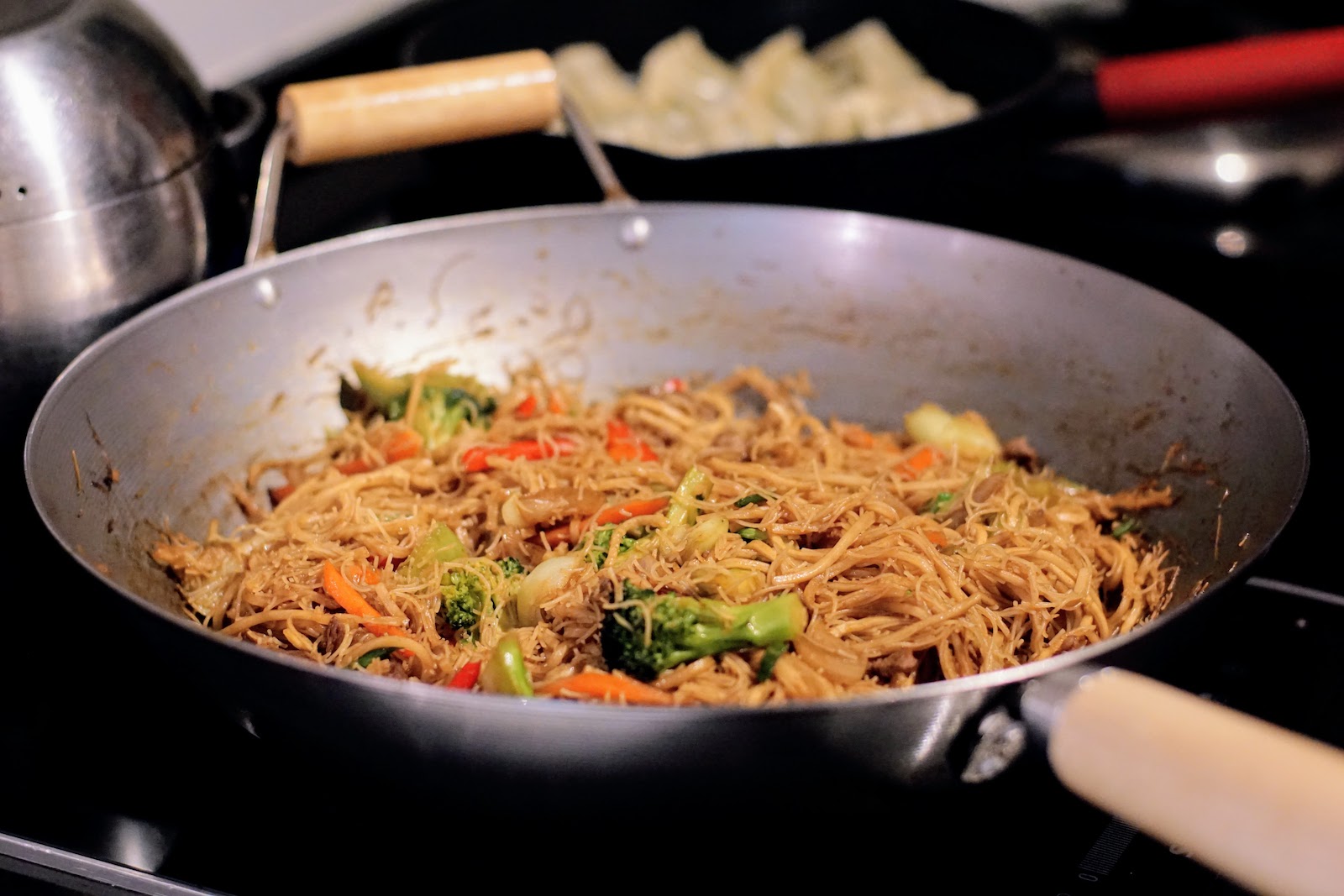 Pancit Guisado Espesyal