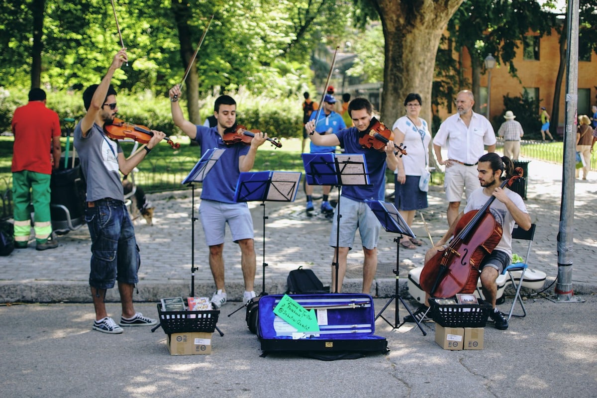 Quartet band playing in Retiro Park