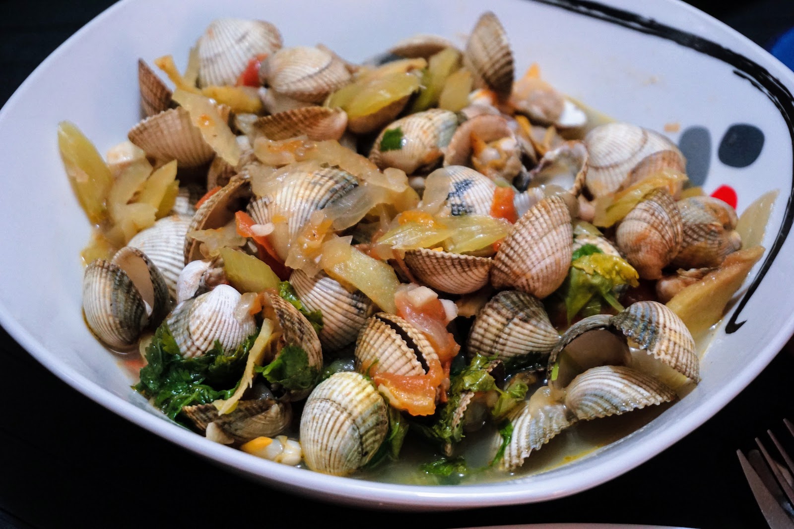 Tulya Tinola served hot in a bowl